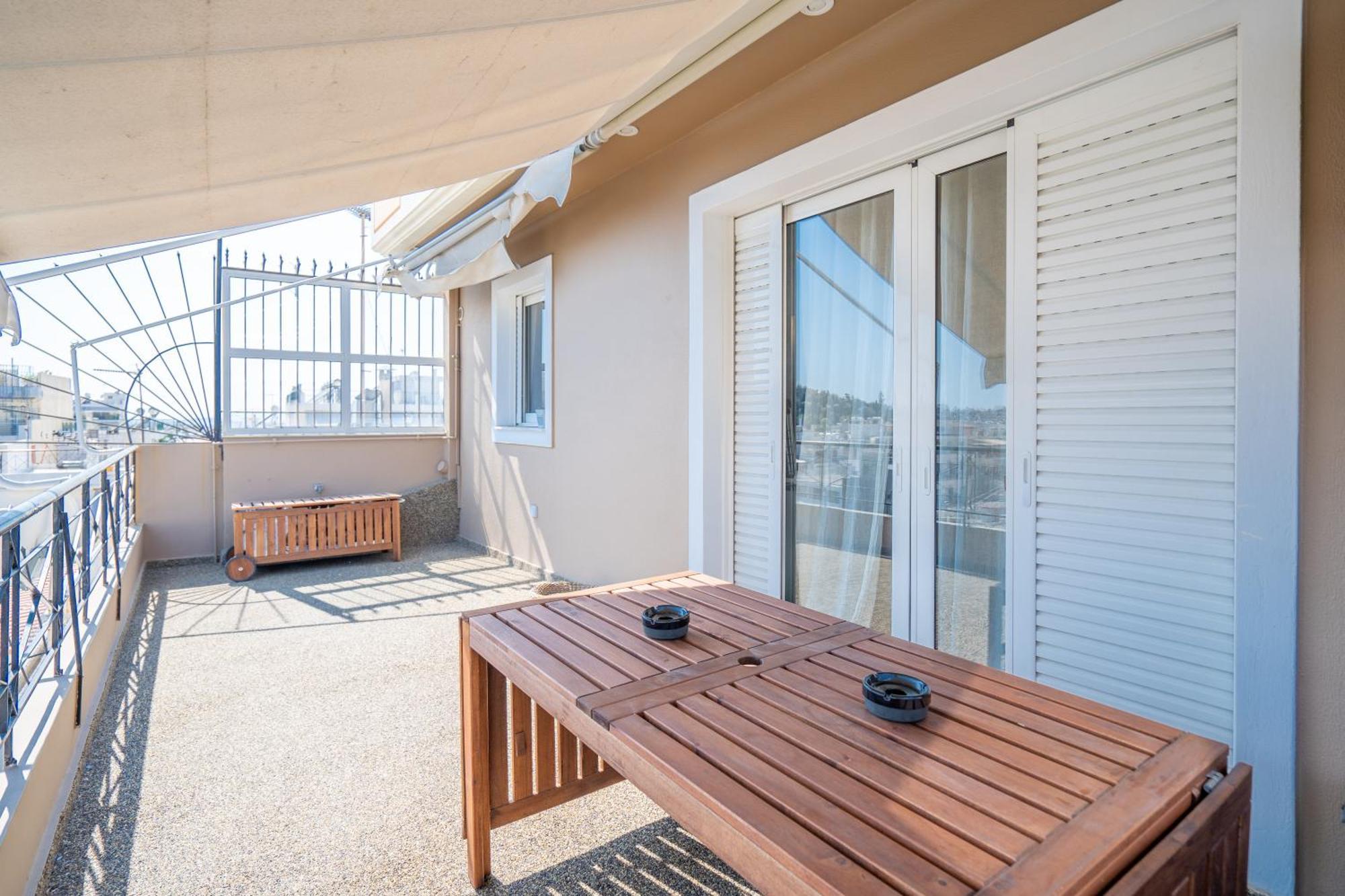 Luxury Penthouse With Private Rooftop - Acropolis View Apartment *